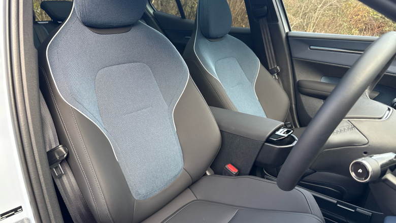 Volvo EX30 200kW SM Extended Range Ultra 69kWh 5dr Auto Electric Estate